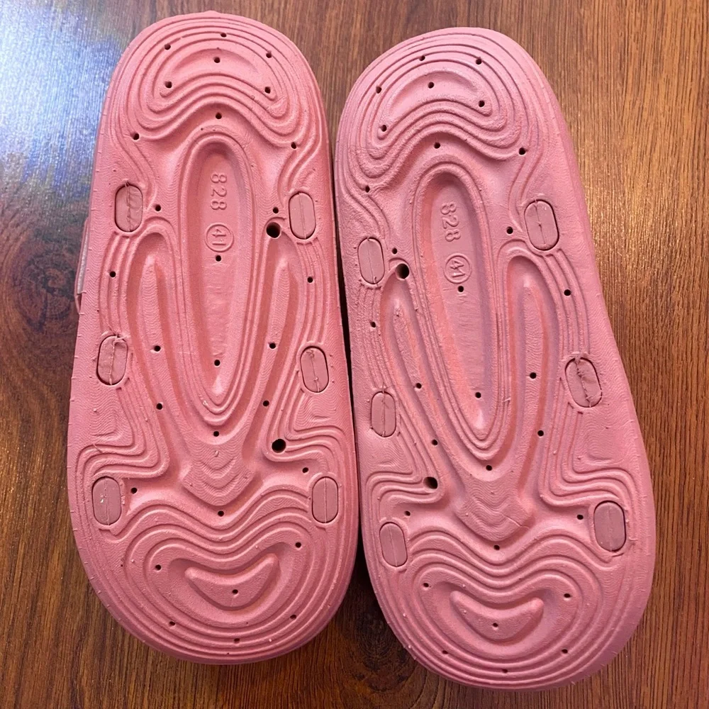 🎀🌷 Pink Strappy Velcro Sandals 🌷🎀 - Picture 6 of 7